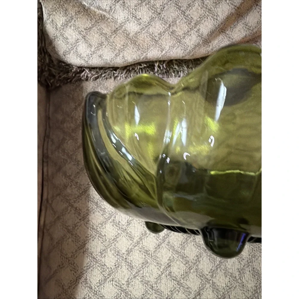 Avocado Green Indiana Glass Scalloped Sunflower Footed Serving Bowl 11